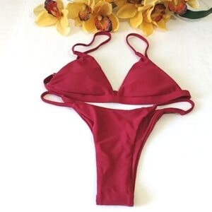 BURGUNDY TRIANGLE HI-CUT STRING BIKINI SET SIZE MD
